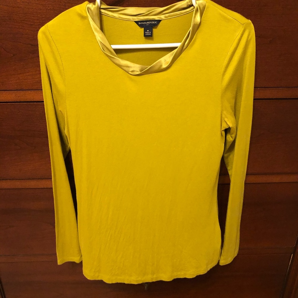 Banana Republic Chartreuse top